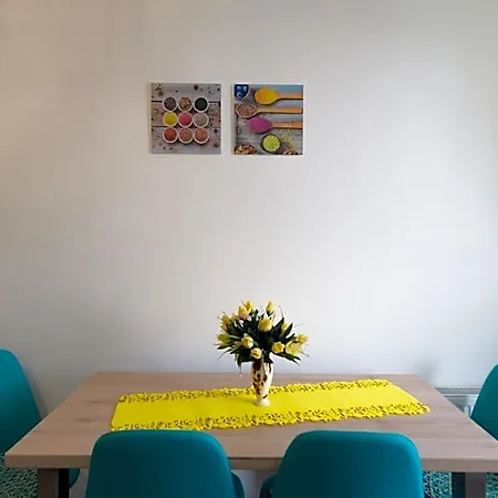Azure Apartament *
